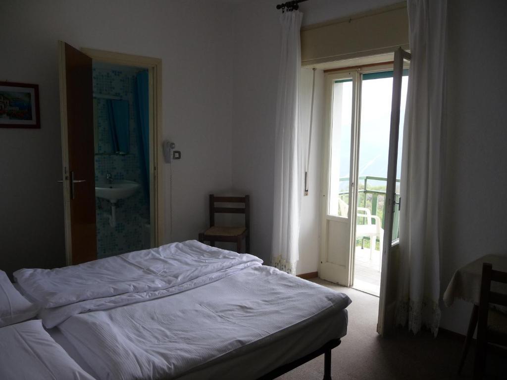Hotel Panorama Riva del Garda Szoba fotó