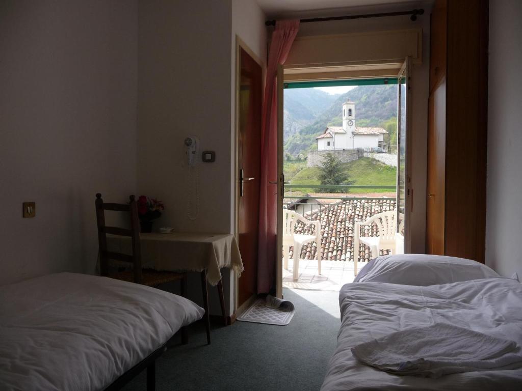 Hotel Panorama Riva del Garda Szoba fotó